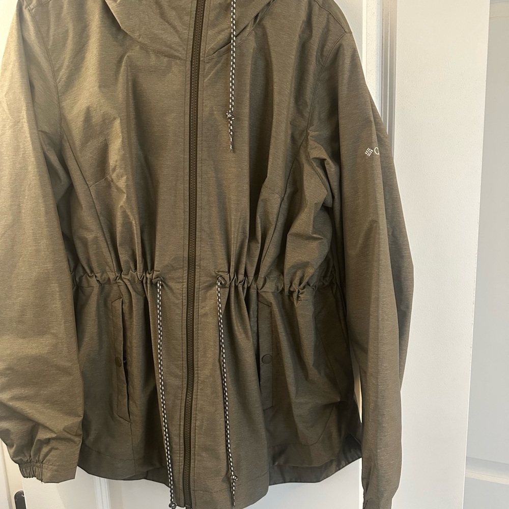 Columbia Forest Green Outdoor Jacket